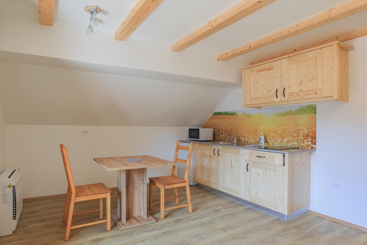 Apartments Mulej Блед Екстер'єр фото