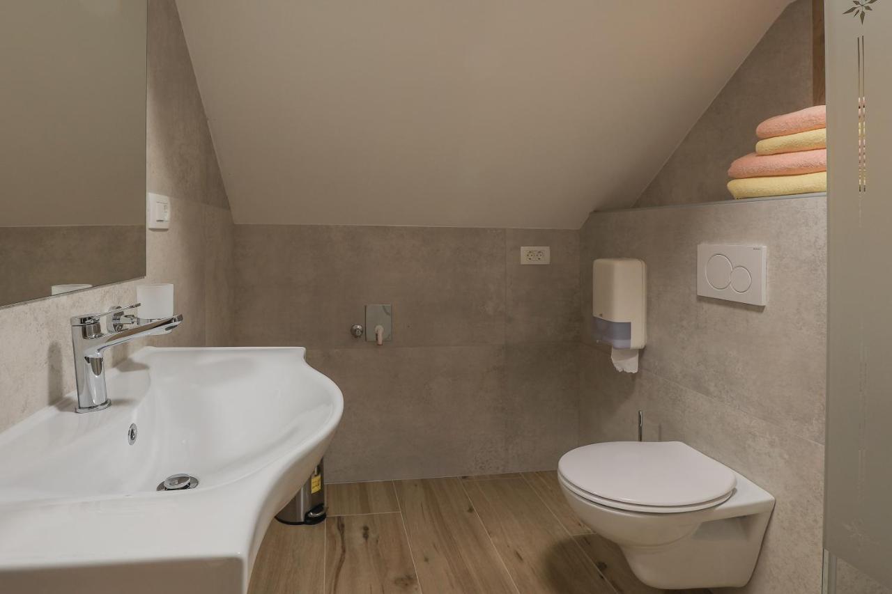 Apartments Mulej Блед Екстер'єр фото